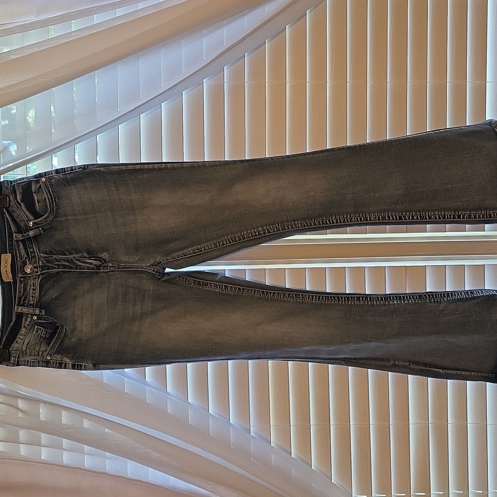 LOVE SOHO Women's Flare Jeans in Gray - Picture 4 of 7